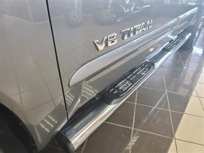 2014 Nissan Titan SV 4DR CREW CAB 4X4/V8   - Photo 36 - Hamilton, OH 45015
