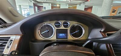 2011 Cadillac Escalade Platinum Edition 4DR SUV AWD   - Photo 14 - Hamilton, OH 45015