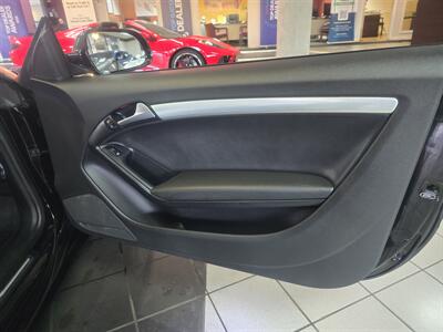 2012 Audi A5 2.0T quattro Premium 2DR CONVERTIBLE AWD - Photo 11 - Hamilton, OH 45015