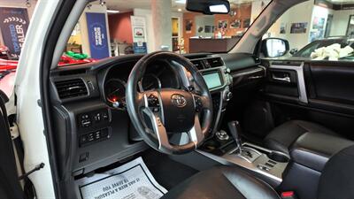 2016 Toyota 4Runner Limited 4DR SUV 4X4   - Photo 11 - Hamilton, OH 45015