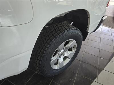 2020 RAM 1500 Big Horn/CREW CAB/HEMI/4X4   - Photo 32 - Hamilton, OH 45015