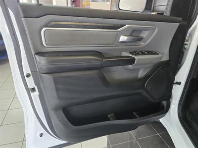 2020 RAM 1500 Big Horn/CREW CAB/HEMI/4X4   - Photo 7 - Hamilton, OH 45015