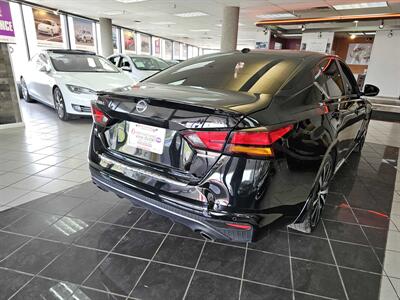 2021 Nissan Altima 2.0 SR 4DR SEDAN   - Photo 6 - Hamilton, OH 45015