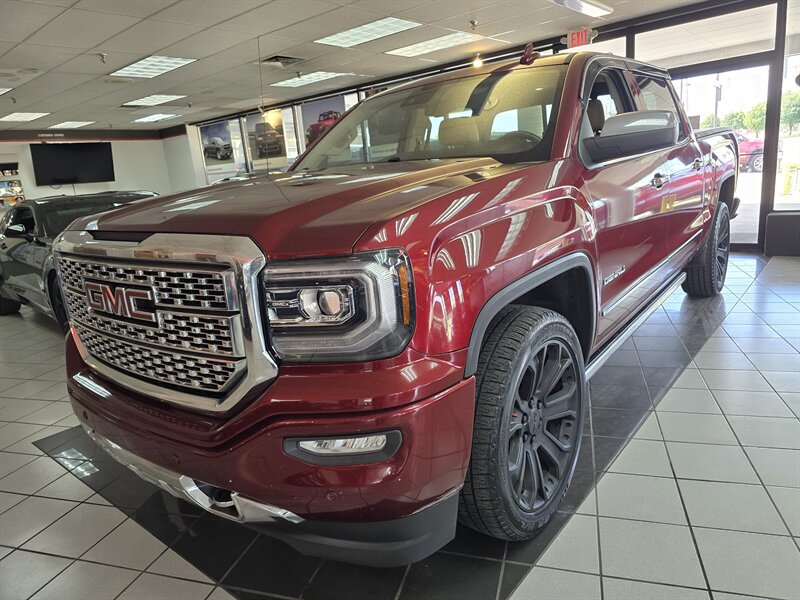 2017 GMC Sierra 1500 Denali 4DR CREW CAB 4X4/V8   - Photo 1 - Hamilton, OH 45015