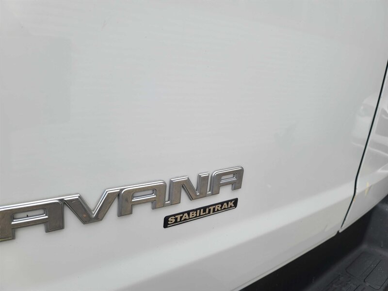 2015 GMC Savana 2500 3DR CARGO VAN/V8 photo
