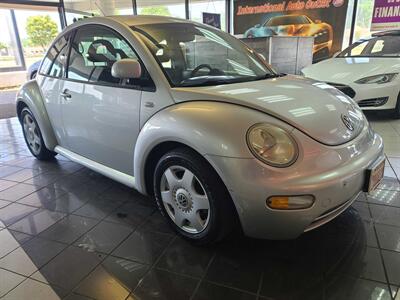 2000 Volkswagen Beetle GL 2DR COUPE   - Photo 4 - Hamilton, OH 45015