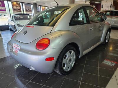 2000 Volkswagen Beetle GL 2DR COUPE   - Photo 5 - Hamilton, OH 45015