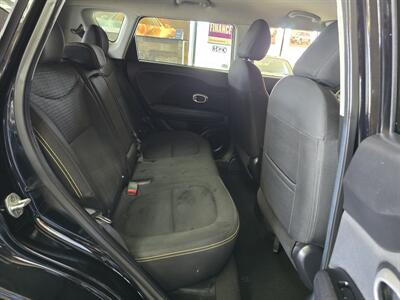 2016 Kia Soul + 4DR CROSSOVER   - Photo 16 - Hamilton, OH 45015