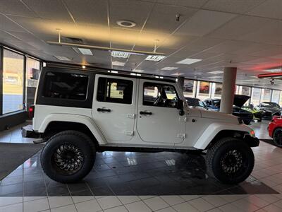 2018 Jeep Wrangler JK UNLIMITED SAHARA 4DR SUV 4X4   - Photo 5 - Hamilton, OH 45015