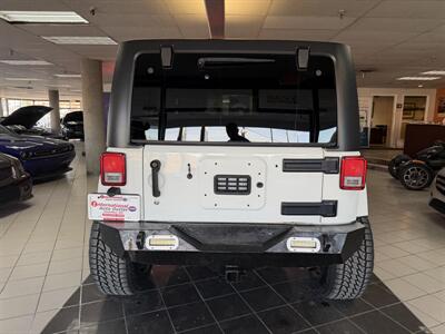 2018 Jeep Wrangler JK UNLIMITED SAHARA 4DR SUV 4X4   - Photo 7 - Hamilton, OH 45015