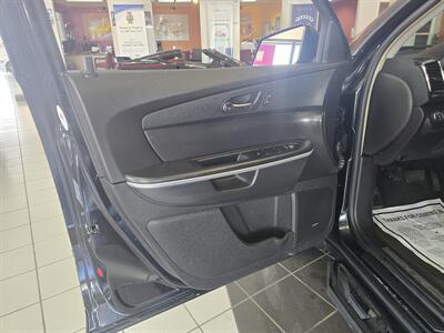 2009 GMC Acadia SLT-1 4DR SUV AWD   - Photo 6 - Hamilton, OH 45015