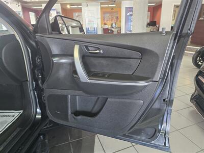 2009 GMC Acadia SLT-1 4DR SUV AWD   - Photo 12 - Hamilton, OH 45015