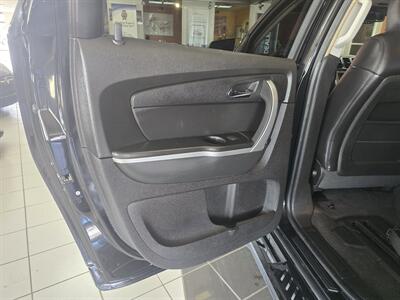 2009 GMC Acadia SLT-1 4DR SUV AWD   - Photo 9 - Hamilton, OH 45015