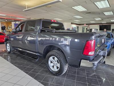 2021 RAM 1500 SLT CREW CAB   - Photo 5 - Hamilton, OH 45015