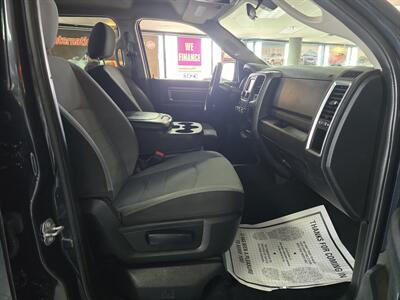 2021 RAM 1500 SLT CREW CAB   - Photo 15 - Hamilton, OH 45015