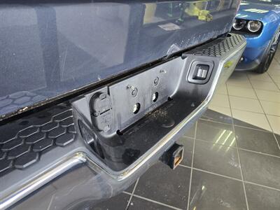2021 RAM 1500 SLT CREW CAB   - Photo 27 - Hamilton, OH 45015