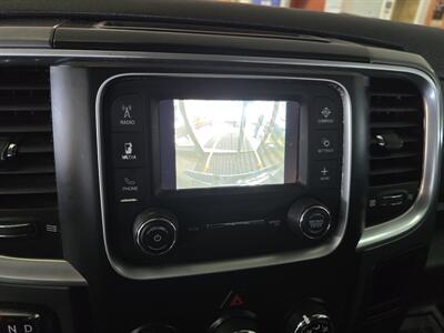 2021 RAM 1500 SLT CREW CAB   - Photo 22 - Hamilton, OH 45015