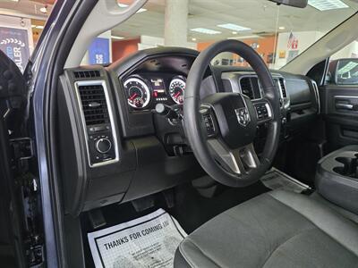 2021 RAM 1500 SLT CREW CAB   - Photo 9 - Hamilton, OH 45015
