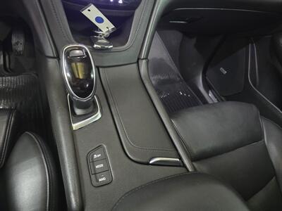 2017 Cadillac XT5 Luxury Collection 4DR SUV AWD   - Photo 20 - Hamilton, OH 45015