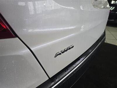 2017 Cadillac XT5 Luxury Collection 4DR SUV AWD   - Photo 28 - Hamilton, OH 45015