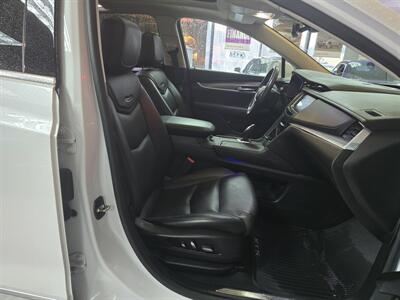 2017 Cadillac XT5 Luxury Collection 4DR SUV AWD   - Photo 14 - Hamilton, OH 45015