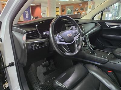 2017 Cadillac XT5 Luxury Collection 4DR SUV AWD   - Photo 8 - Hamilton, OH 45015