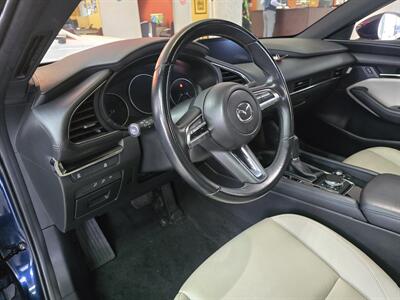 2023 Mazda Mazda3 Hatchback 2.5 S Carbon Edition 4DR HATCHBACK   - Photo 10 - Hamilton, OH 45015