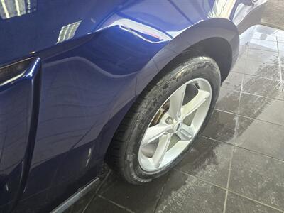 2012 Ford Mustang GT Premium - Photo 24 - Hamilton, OH 45015