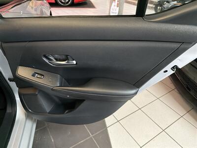 2020 Nissan Sentra SV   - Photo 22 - Hamilton, OH 45015
