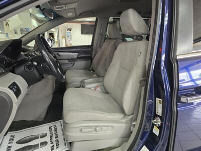 2016 Honda Odyssey SE 4DR MINI-VAN   - Photo 10 - Hamilton, OH 45015