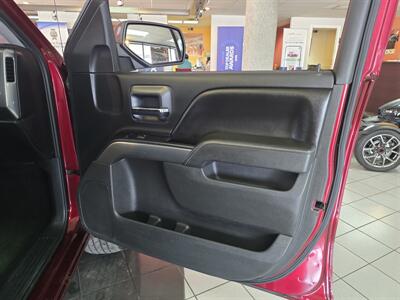 2016 Chevrolet Silverado 1500 LT-CREW CAB-4X4   - Photo 12 - Hamilton, OH 45015