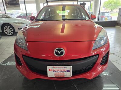 2013 Mazda Mazda3 i Touring  SKYACTIV 4DR HATCHBACK   - Photo 3 - Hamilton, OH 45015