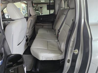 2017 Honda Ridgeline RTL-E 4DR CREW CAB 4X4 - Photo 11 - Hamilton, OH 45015