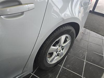 2015 Chevrolet Cruze LS Auto 4DR SEDAN   - Photo 25 - Hamilton, OH 45015