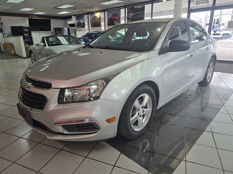 2015 Chevrolet Cruze LS Auto 4DR SEDAN   - Photo 1 - Hamilton, OH 45015