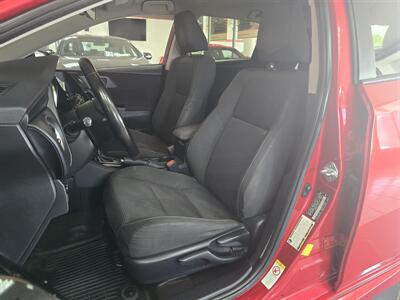 2016 Scion iM Base 4DR HATCHBACK   - Photo 8 - Hamilton, OH 45015