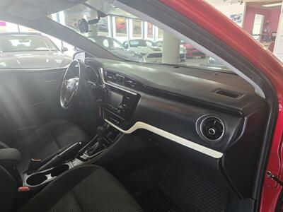 2016 Scion iM Base 4DR HATCHBACK   - Photo 12 - Hamilton, OH 45015