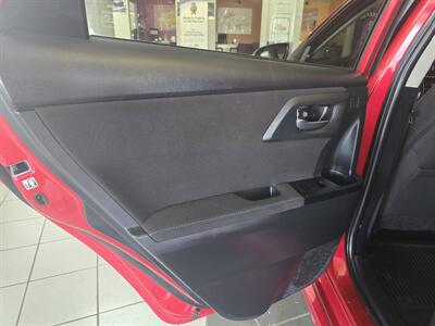 2016 Scion iM Base 4DR HATCHBACK   - Photo 9 - Hamilton, OH 45015