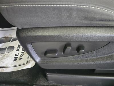 2017 Chevrolet Silverado 1500 LT-CREW CAB-4X4   - Photo 18 - Hamilton, OH 45015