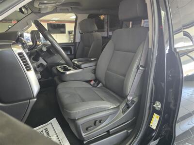 2017 Chevrolet Silverado 1500 LT-CREW CAB-4X4   - Photo 8 - Hamilton, OH 45015