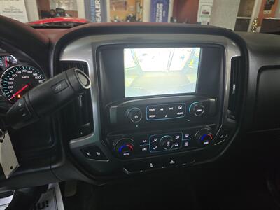2017 Chevrolet Silverado 1500 LT-CREW CAB-4X4   - Photo 20 - Hamilton, OH 45015