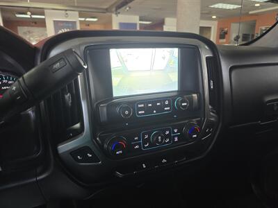 2017 Chevrolet Silverado 1500 LT-CREW CAB-4X4   - Photo 19 - Hamilton, OH 45015
