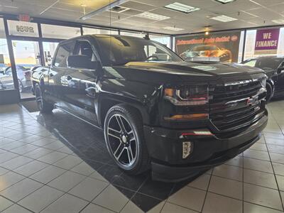 2017 Chevrolet Silverado 1500 LT-CREW CAB-4X4   - Photo 3 - Hamilton, OH 45015