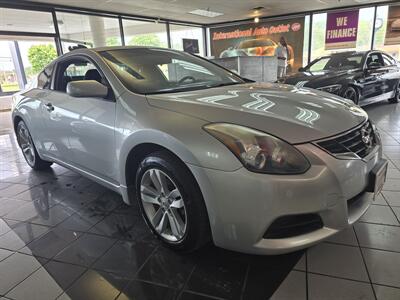 2011 Nissan Altima 2.5 S 2DR COUPE   - Photo 4 - Hamilton, OH 45015