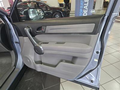 2008 Honda CR-V LX 4dr SUV AWD - Photo 12 - Hamilton, OH 45015