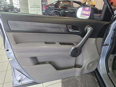 2008 Honda CR-V LX 4dr SUV AWD - Photo 7 - Hamilton, OH 45015