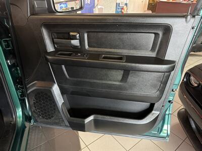 2022 RAM 1500 Tradesman 4DR QUAD CAB 4X4   - Photo 25 - Hamilton, OH 45015