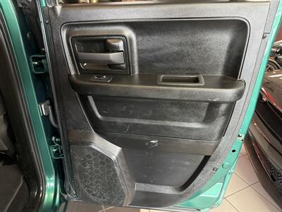 2022 RAM 1500 Tradesman 4DR QUAD CAB 4X4   - Photo 21 - Hamilton, OH 45015