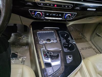 2017 Audi Q7 3.0T quattro Premium Plus AWD   - Photo 31 - Hamilton, OH 45015