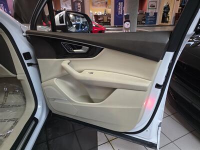2017 Audi Q7 3.0T quattro Premium Plus AWD   - Photo 14 - Hamilton, OH 45015